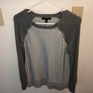 Two-toned gray Banana Republic sweater size small